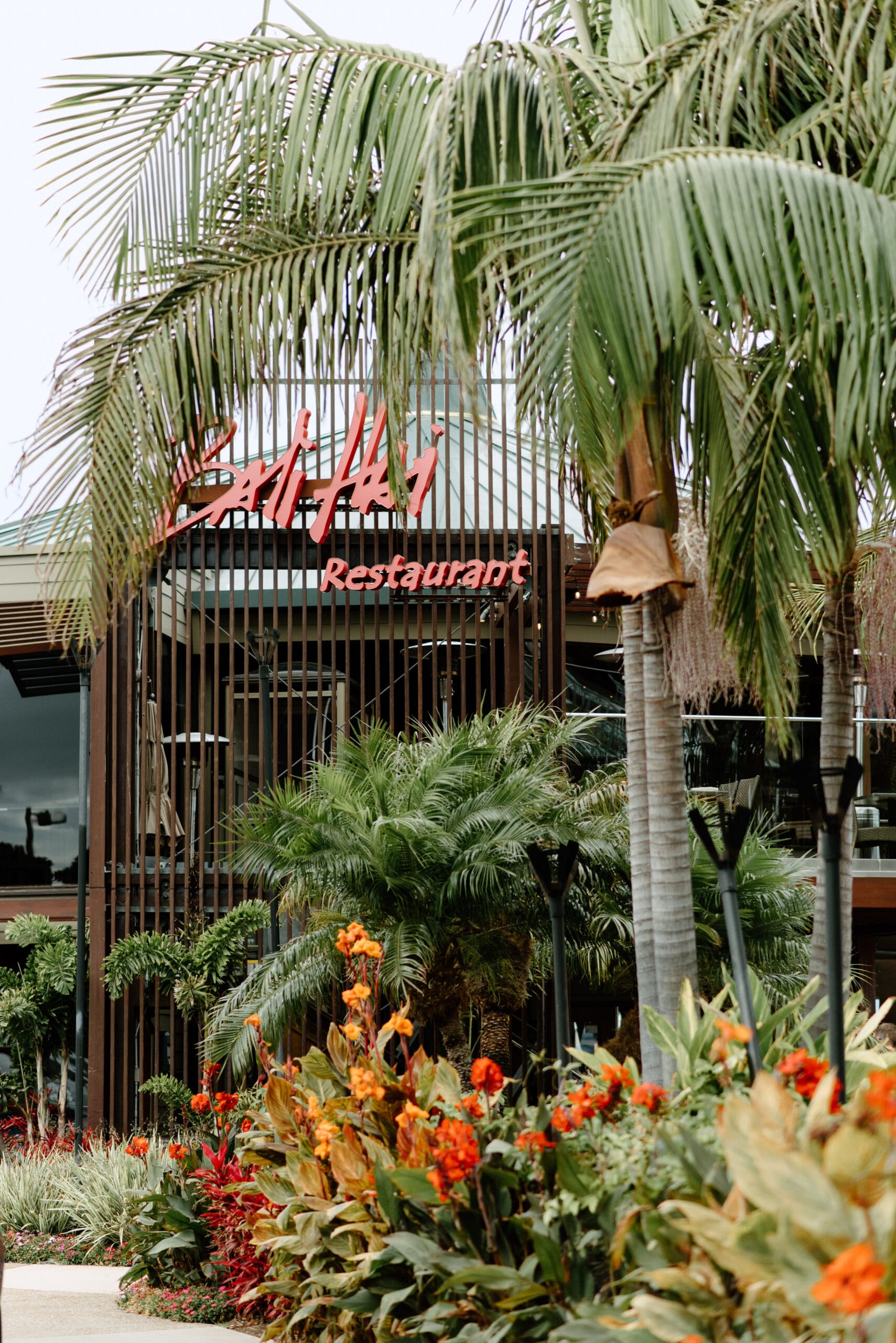 Details of the flowers and scenery outside of the Bali Hai Restaurant